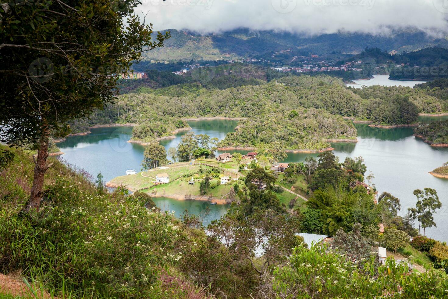 Antioquia's Reservoir Levels Worryingly Low Amid El Niño Phenomenon